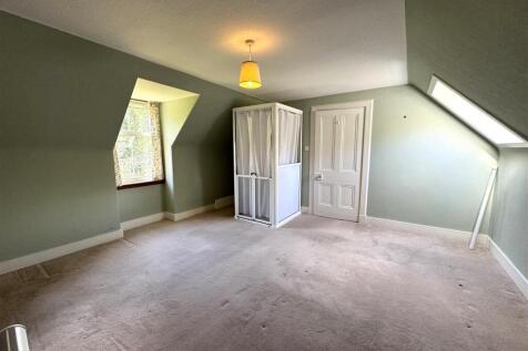BEDROOM 1.JPG