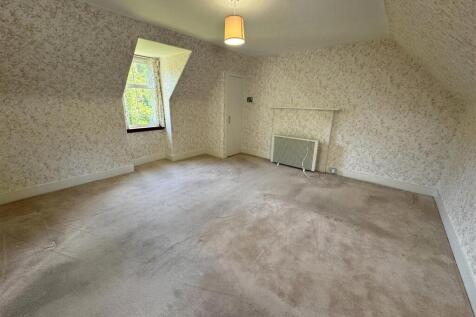 BEDROOM 2.JPG