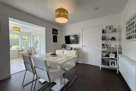 DINING AREA.JPG