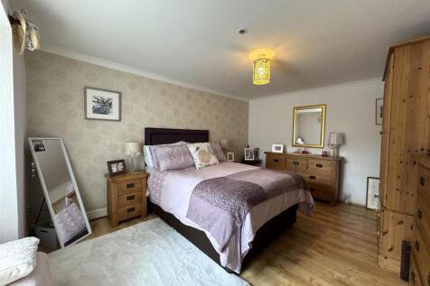 G FLOOR BEDROOM 1.JPG