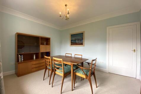 DINING ROOM 2.JPG