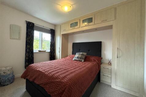 BEDROOM 2.JPG