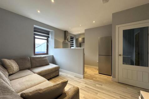 KITCHEN LOUNGE.JPG