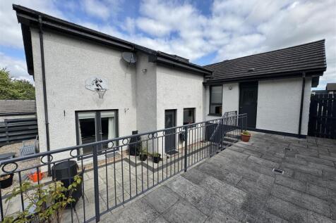 REAR OF HOUSE .JPG