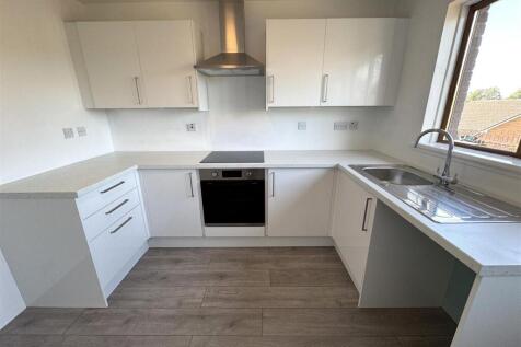 KITCHEN 3.JPG