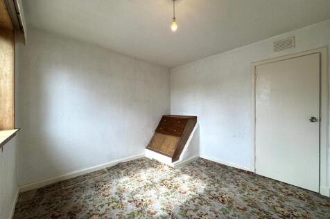 BEDROOM 3.JPG