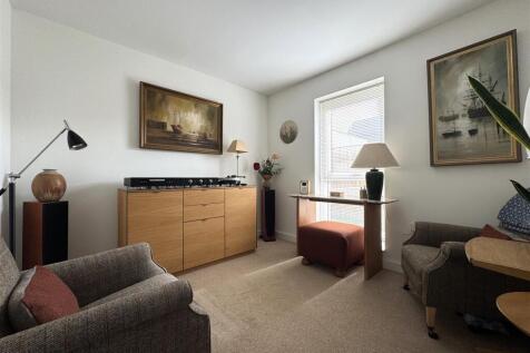 BEDROOM 4.JPG