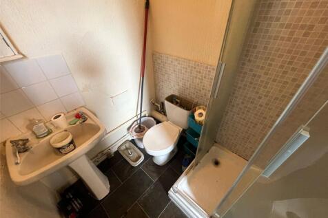 Flat Five Wc