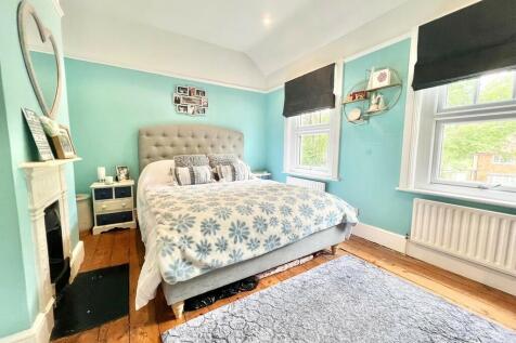 Master bedroom ki...