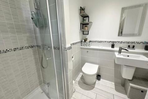 IMG-20250520-WA00...