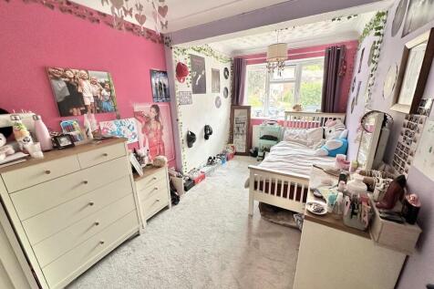 IMG-20250819-WA00...