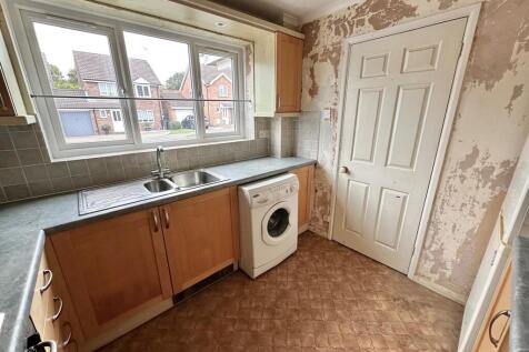 IMG-20251014-WA00...