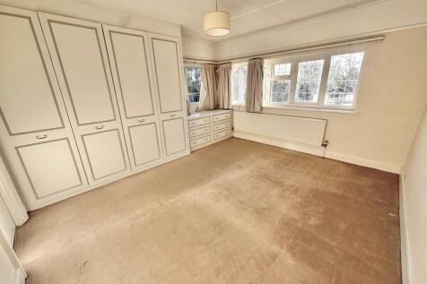 IMG-20251119-WA00...