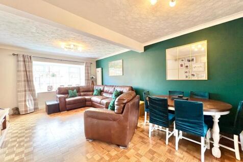 IMG-20251120-WA00...