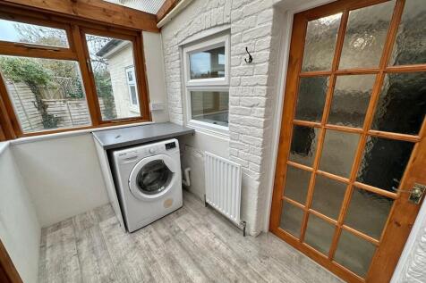 IMG-20251127-WA00...