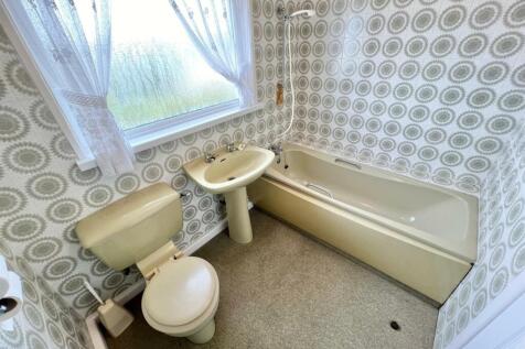 First Floor Bathroom