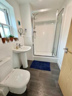 En-Suite Shower Room
