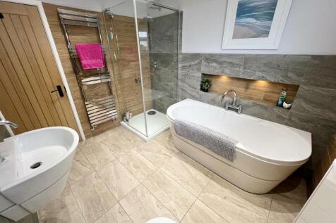 Family Bath/