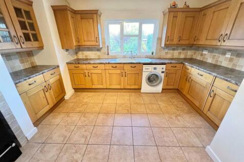 Kitchen/ Breakfast