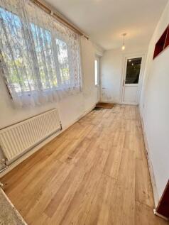 Utility Room/