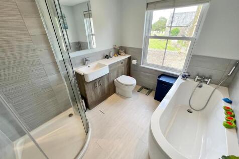 Family Bath/