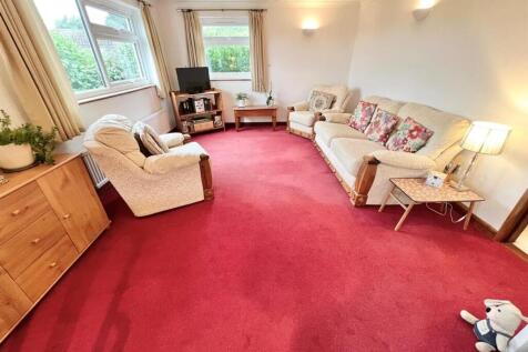 Family Room/ Bedroom