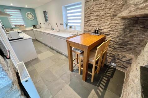 Kitchen/ Breakfast