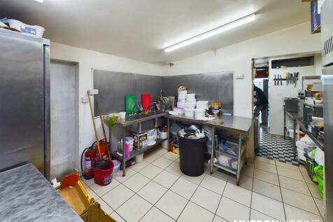 Kitchen/Store