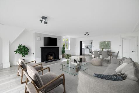 LOUNGE/DINER