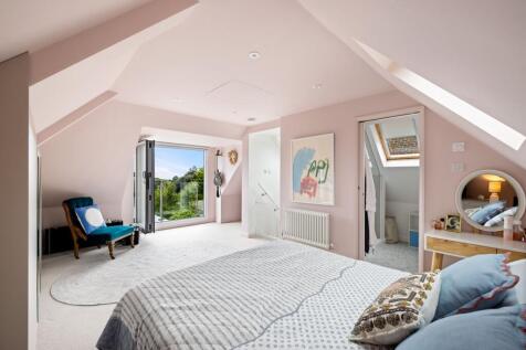 PRINCIPLE BEDROOM