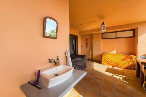 Property Image 38