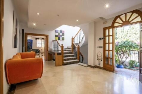 Property Image 9