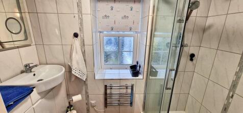 Cottage - Shower ...