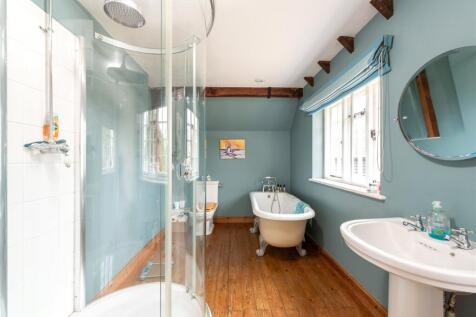 En Suite Bathroom