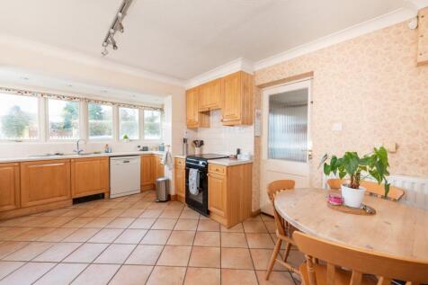 Kitchen/Breakfast Rm