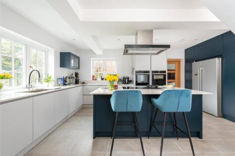 Kitchen/Breakfast Rm