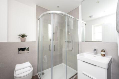 En-Suite 2