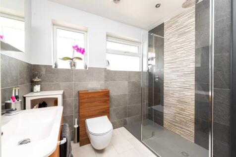 Family Shower Room