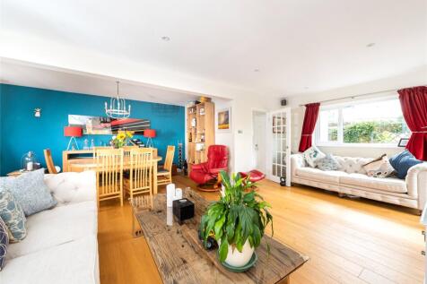 Sitting/Dining Room