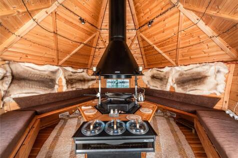Bbq Lodge