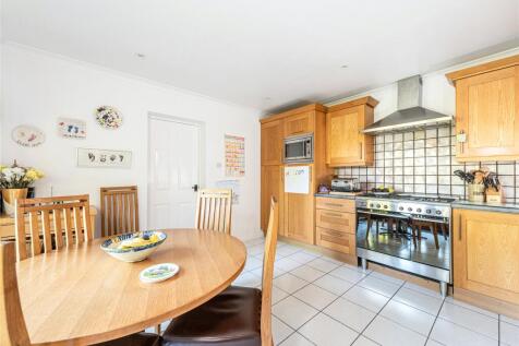 Kitchen/Breakfast Rm