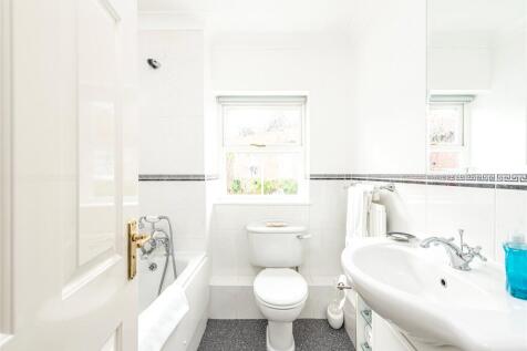 En Suite Bathroom