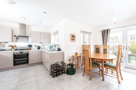 Kitchen/Breakfast Rm