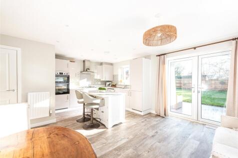 Kitchen/Bkfst/Family