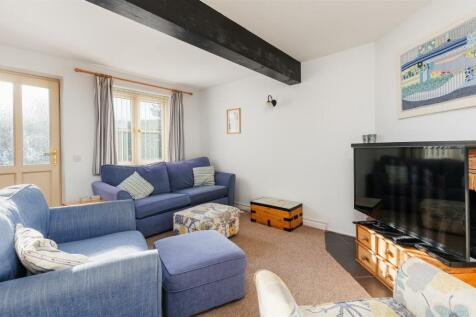Living Room 4