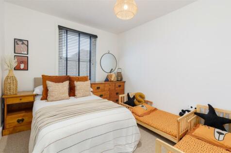 Bedroom 3-1
