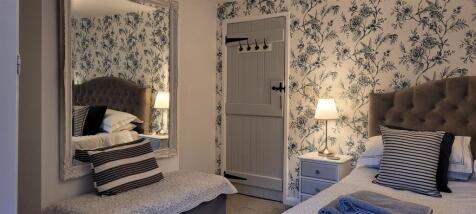 Rose Cottage bedroom
