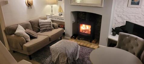 Hedgerow sitting room