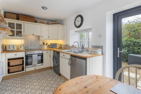 Fossil kitchen