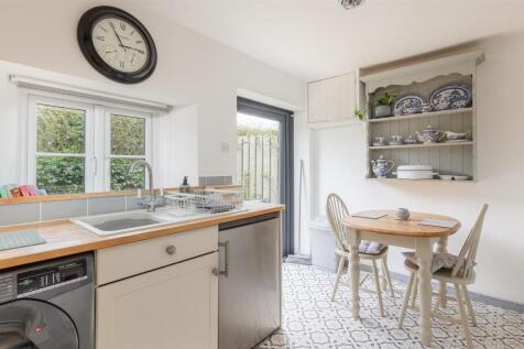Fossil kitchen